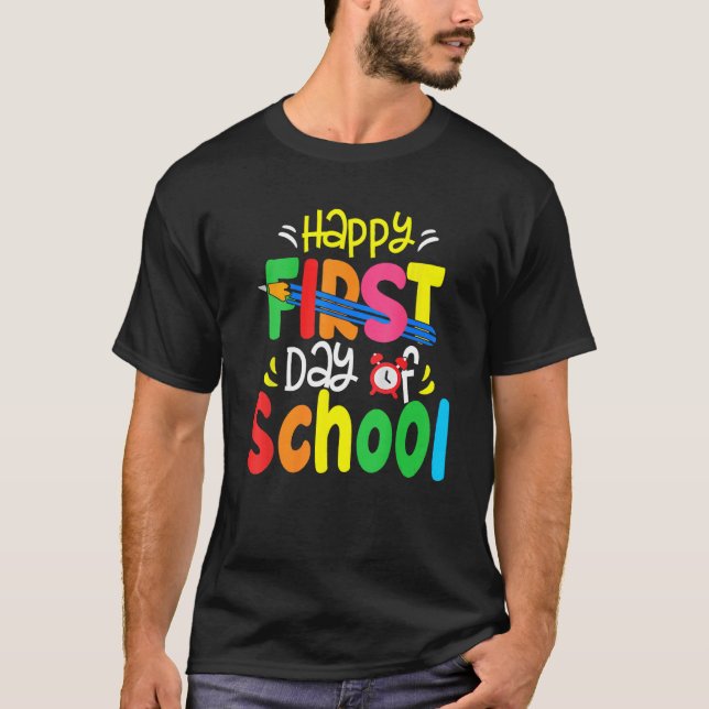 Camiseta Back To School Happy First Day Of School Teacher S (Frente)