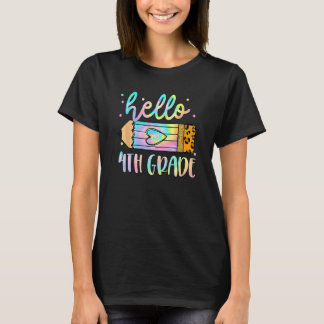 Camiseta Back To School Hello 4th Grade Leopard Tie Dye Pen