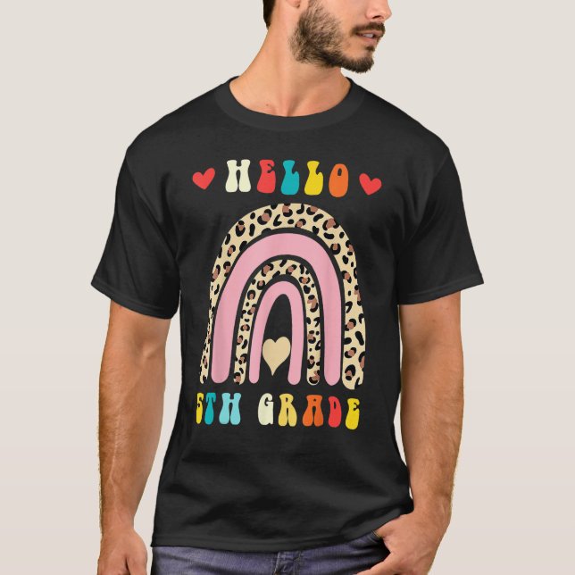 Camiseta Back To School Hello Fifth 5th Grade Rainbow Leopa (Frente)