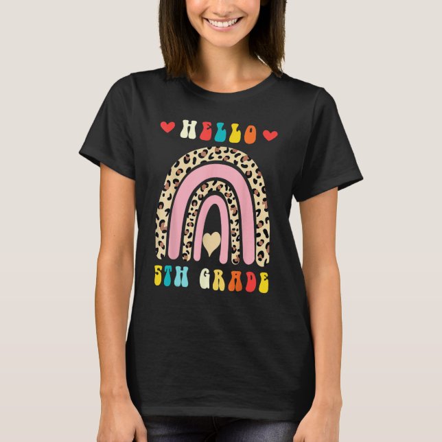 Camiseta Back To School Hello Fifth 5th Grade Rainbow Leopa (Frente)