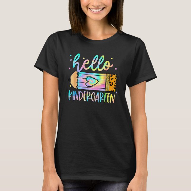 Camiseta Back To School Hello Kindergarten Leopard Tie Dye  (Frente)