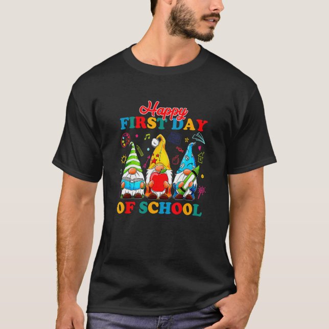 Camiseta Back To School Kids Happy First Day Of School Gnom (Frente)