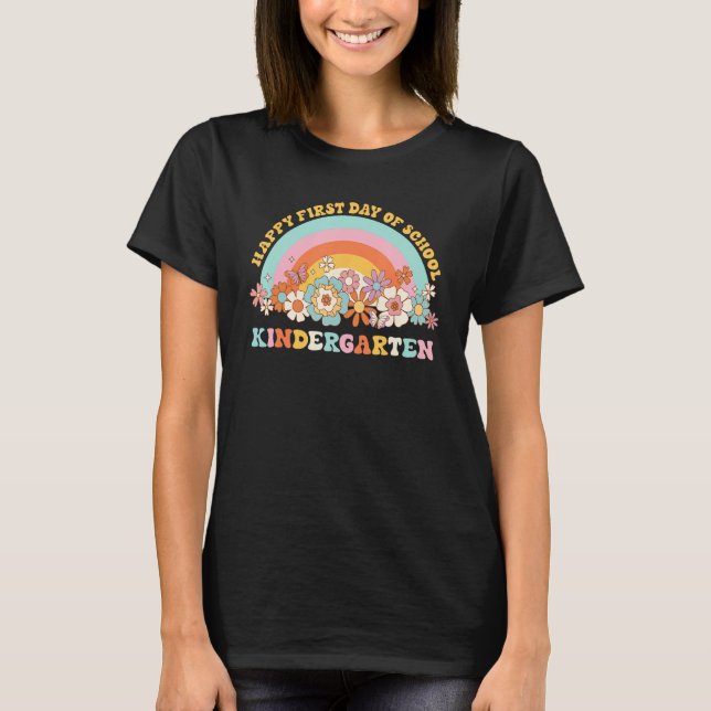 Camiseta Back To School Kindergarten Retro Groovy Rainbow T (Frente)