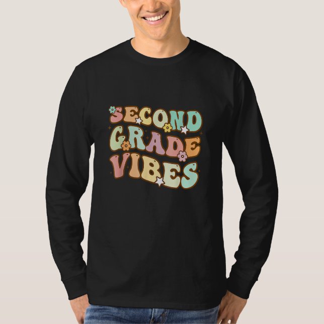 Camiseta Back To School Kindergarten Vibes Groovy Teacher W (Frente)