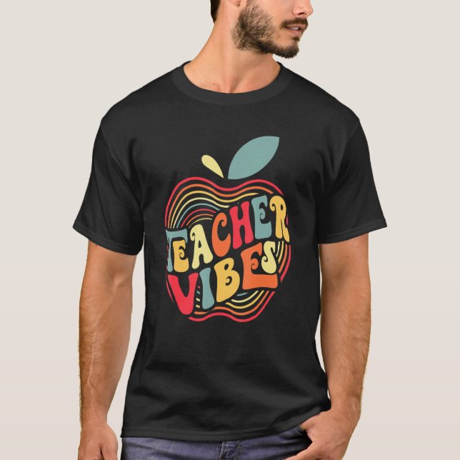 Camiseta Back To School Teacher Vibes First Day Of School (Frente)