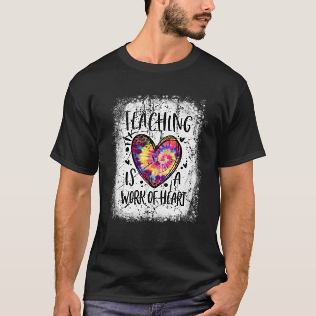Camiseta Back To School Teaching Is A Work Of Heart Leopard (Frente)