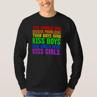 Camiseta Backprint The world has bigger problems than LGBTQ