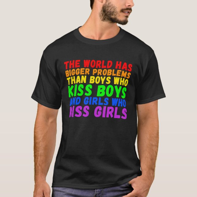 Camiseta Backprint The world has bigger problems than LGBTQ (Frente)