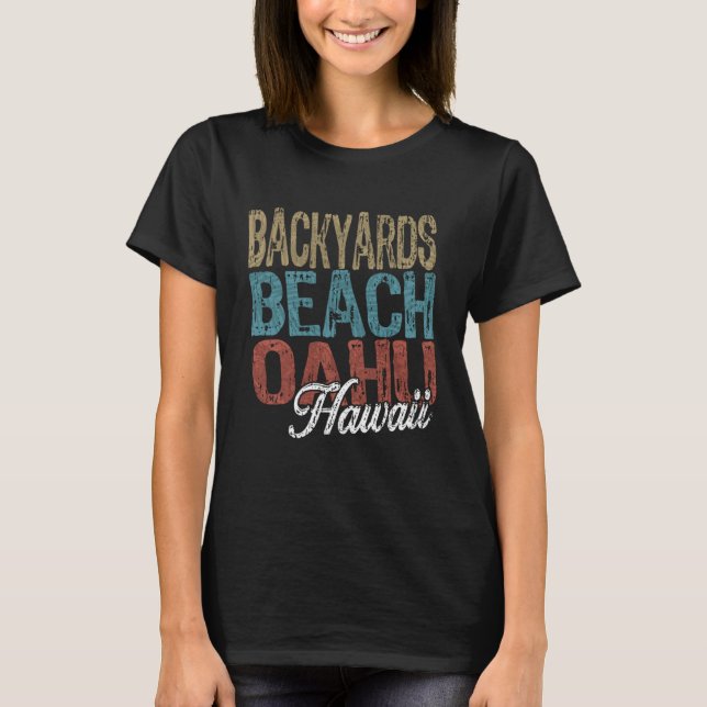 Camiseta Backyards Beach OAHU Hawaii HIBISCUS E SCRIPT (Frente)