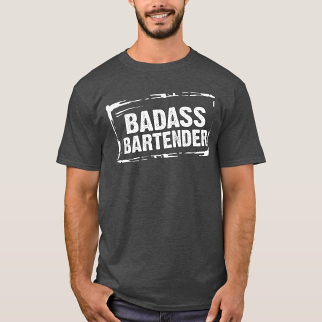 Camiseta Badass Bartenderee Pub Beer Shots Bartenders Gifts (Frente)
