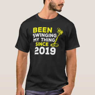 Camiseta Balanceando Minha Coisa Desde 2019 Detector de Met