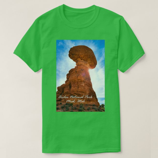 Camiseta Balanced Rock Arches National Park Moab Utah (Frente do Design)