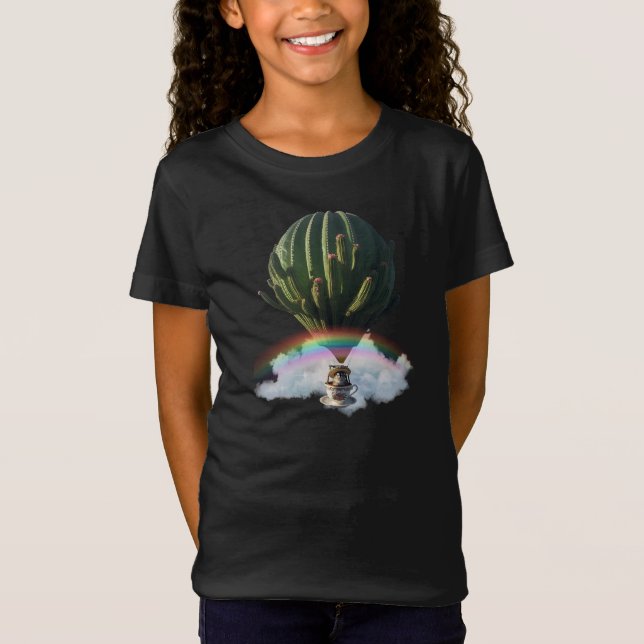 Camiseta Balão de Ar Quente de Gato Surreal com Cactus e Ra (Frente)