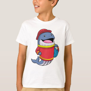 Camiseta Baleia como Bombeiro com Mangueira