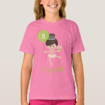 Camiseta Ballerina Birthday Kids Ringer T-Shirt Brunette<br><div class="desc">Nossas camisas de aniversário bonitas de bailarina podem ser personalizadas com a idade da garota de aniversário no balão e personalizadas com seu nome abaixo dele. Uma bailarina salta pelo ar vestindo uma tutu tiara e rosa e um leotard com um cupcake numa mão e um balão na outra. Trabalho...</div>