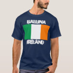 Camiseta Ballina, Irlanda (rio Moy, Condado de Mayo)<br><div class="desc">Ballina, Irlanda com bandeira irlandesa. Ballina fica no norte do Condado de Mayo, Irlanda. Ballina fica na foz do rio Moy perto da Baía de Killala, no vale de Moy e na paróquia de Kilmoremoy. As Montanhas Ox podem ser encontradas a leste e as montanhas Nephin Beg a oeste. Ballina...</div>
