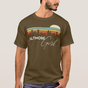 Camiseta Baltimore Girl Retro Sunset City Skyline Souvenir