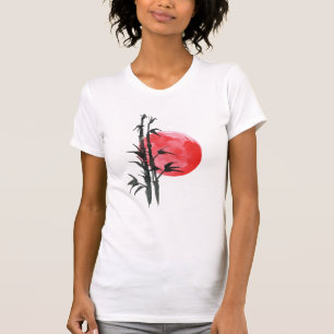 Camiseta Bambu em frente ao sol vermelho
