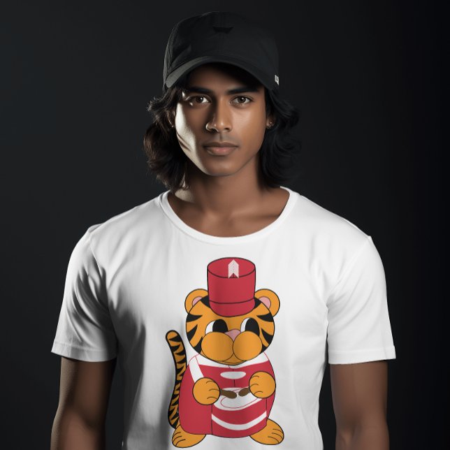 Camiseta Banda Vermelho e Branco do Tigre do Drummer (A fun tshirt that has a tiger playing the drums in a red and white marching band uniform.)