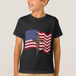Camiseta Bandeira Americana Acenando e Cruz Rústica