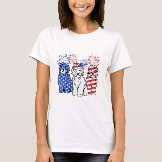 Camiseta Bandeira Americana De Goldendoodle 4 De Julho  (Frente)