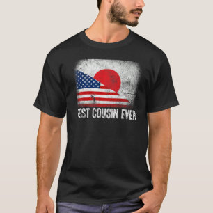 Camiseta Bandeira Americana e Japão Melhor Primo Da Família