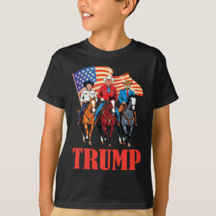 Camiseta Bandeira Americana Equipe Trump Cowboy Montando Ca