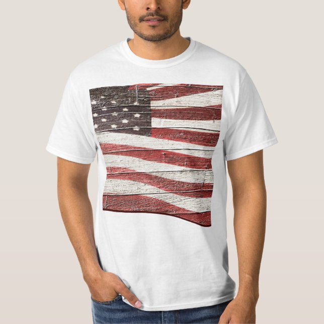 Camiseta Bandeira Americana Pintada na Textura de Madeira (Frente)