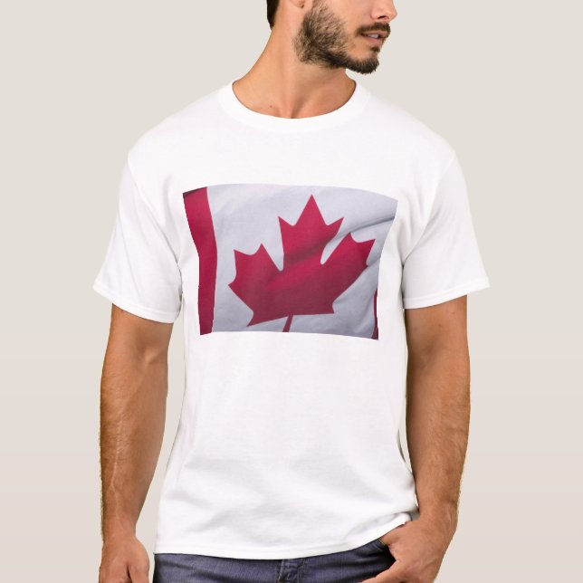 Camiseta Bandeira Canadense. (Frente)
