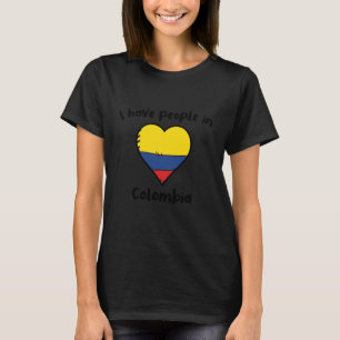 Camiseta Bandeira Colombiana Coração Tenho Pessoas na Colôm
