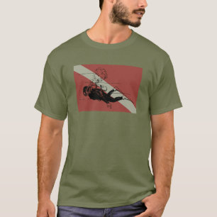 Camiseta Bandeira de mergulhador submerso com ilustração de