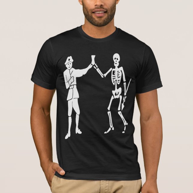 Camiseta Bandeira de pirata de Roberts (Frente)