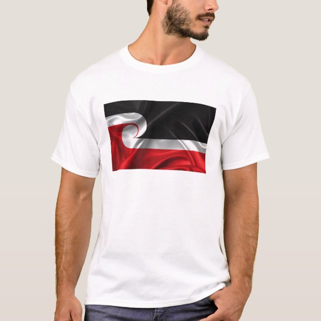 Camiseta Bandeira de Tino Rangatiratanga (Frente)