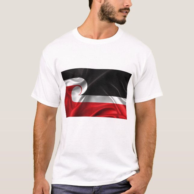 Camiseta Bandeira de Tino Rangatiratanga (Frente)