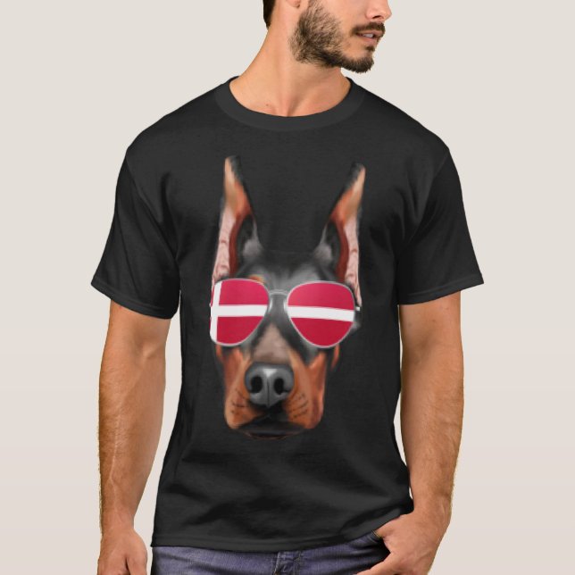 Camiseta Bandeira Dinamarquesa Doberman Pinscher Dog Denmar (Frente)