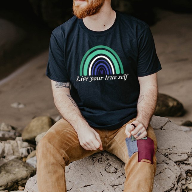 Camiseta Bandeira do Gay LGBTQ: viva seu verdadeiro eu (Criador carregado)