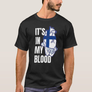 Camiseta Bandeira finlandesa Heart Blood Veins Mão Finlândi