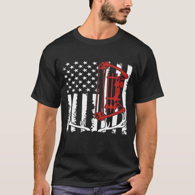Camiseta Bandeira Patriótica Caçando Arcos Cruzados Antler (Frente)