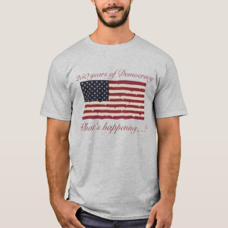 Camiseta Bandeira Rasgada America 250 O Que Está Acontecend