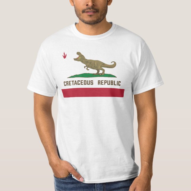 Camiseta Bandeira T-rex Dinossaur, República Cretácea da Ca (Frente)