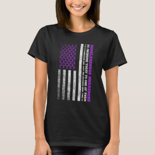 Camiseta Bandeira vintage dos EUA com fitas roxas sem-teto 
