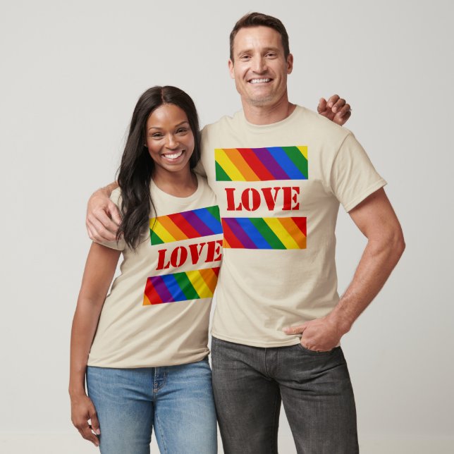Camiseta Bandeiras do Arco-Íris LGBTQ+ para o Mês do Orgulh (Unissex)