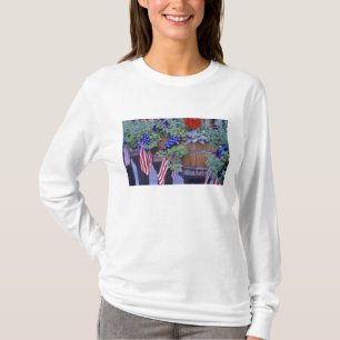 Camiseta Bandeiras e Flores em Philipsburg Montana