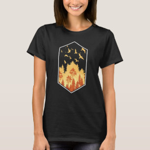 Camiseta Bando De Pássaros Ao Exterior Da Floresta Selvagem