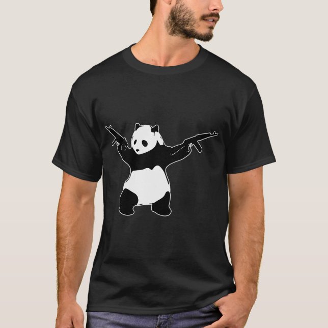 Camiseta Banksy'S Panda Fazendo Rifles De Assalto (Frente)