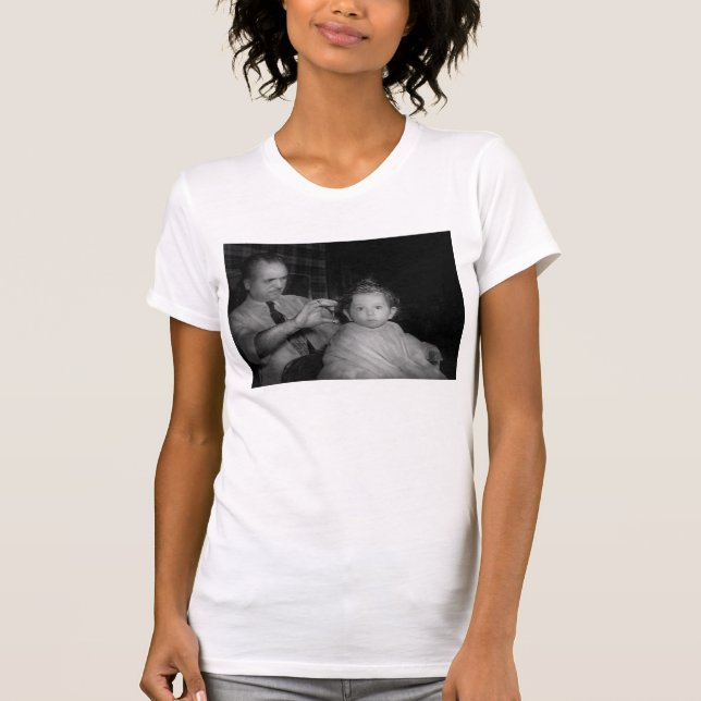 Camiseta Barbeiro - primeiro corte de cabelo (Frente)