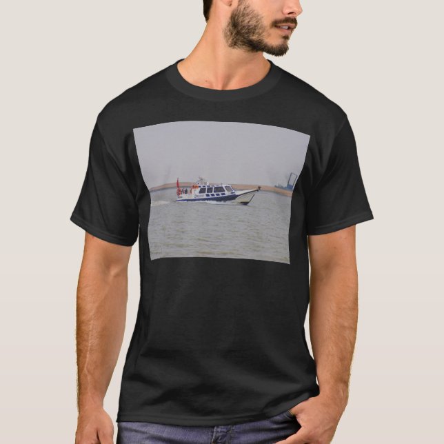 Camiseta Barco de Segurança (Frente)