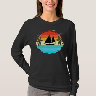 Camiseta Barco de Vela Navegando Pôr do Sol Vintage