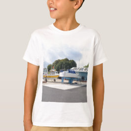 Camiseta Barcos Em Terra