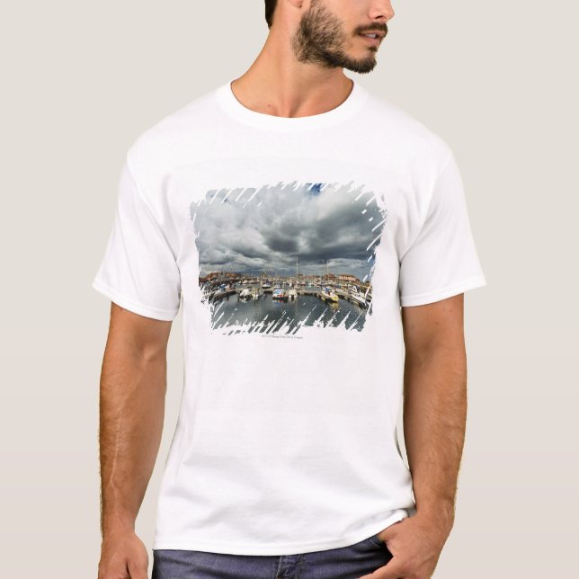 Camiseta Barcos em um porto (Frente)